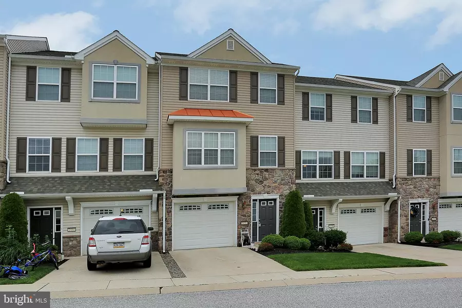 2456 SCHULTZ WAY #29, York, PA 17402