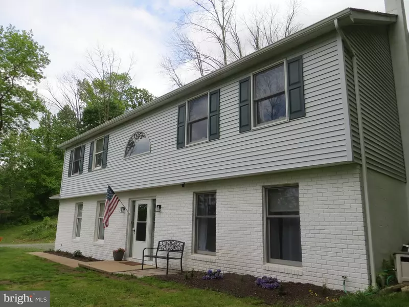 320 WASHINGTON RD, Bechtelsville, PA 19505