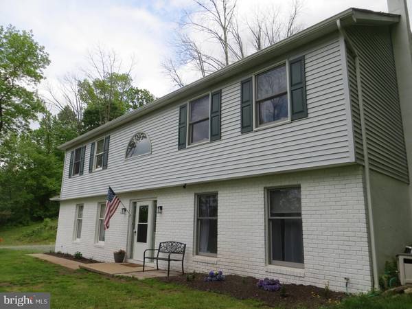 320 WASHINGTON RD, Bechtelsville, PA 19505