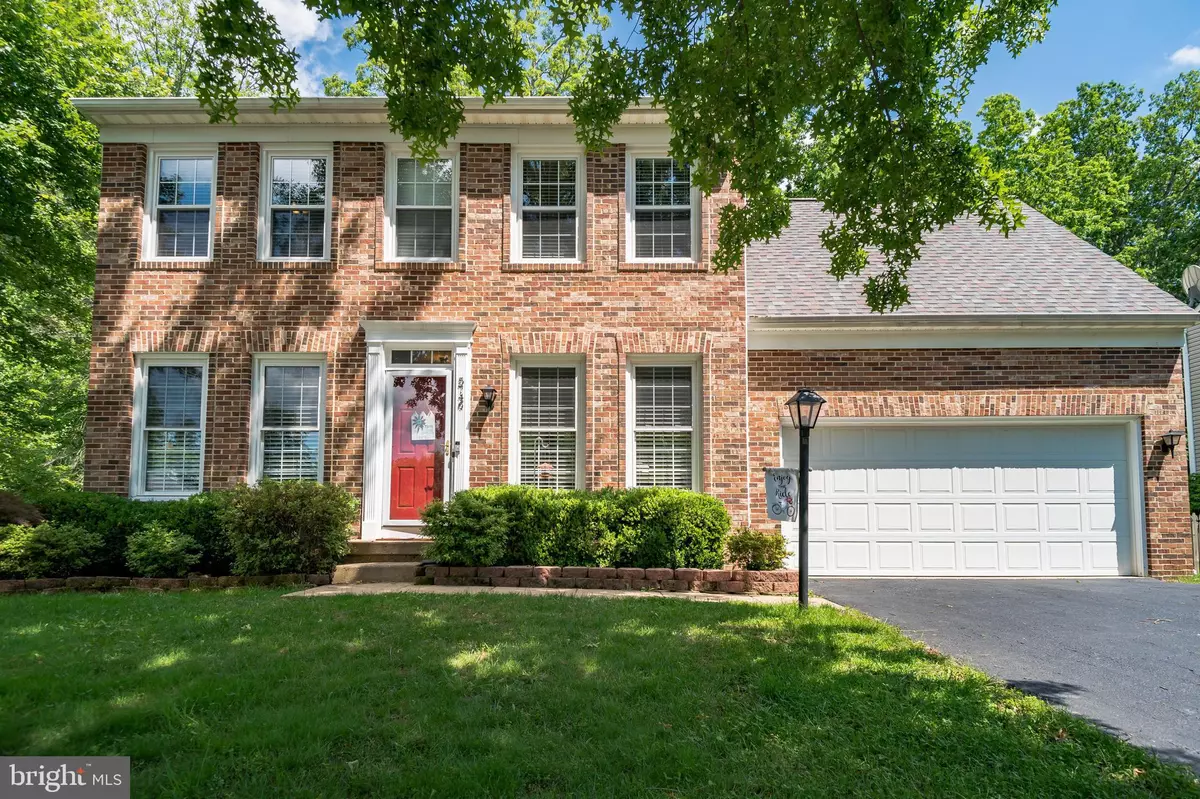 Woodbridge, VA 22193,5746 MOONBEAM DR