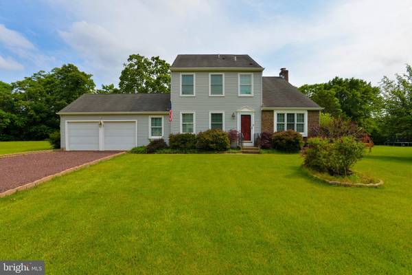 1044 RAINBOW CIR, Elmer, NJ 08318