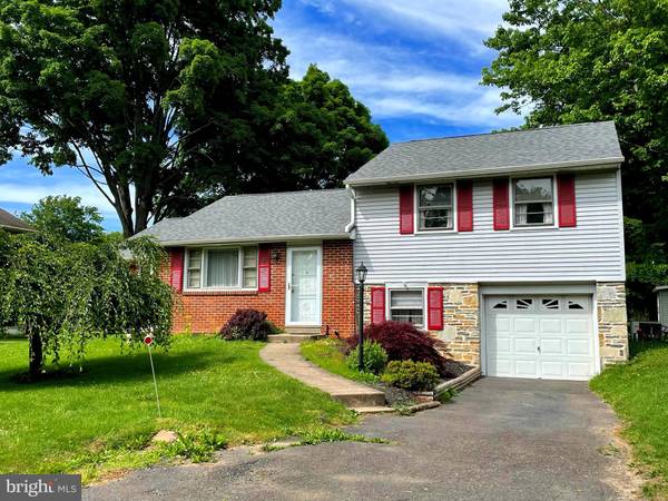 4317 COUNTY LINE RD, Chalfont, PA 18914