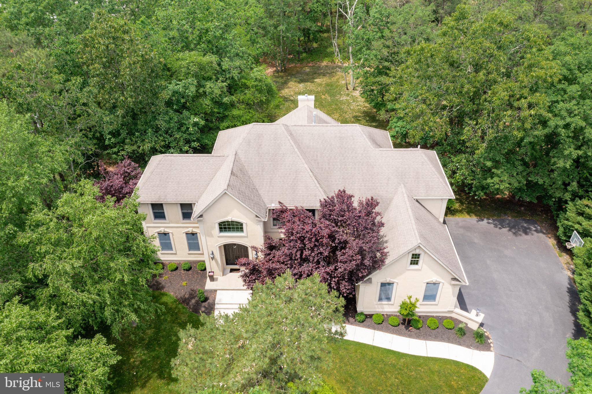 Medford, NJ 08055,9 WATERLILY CT