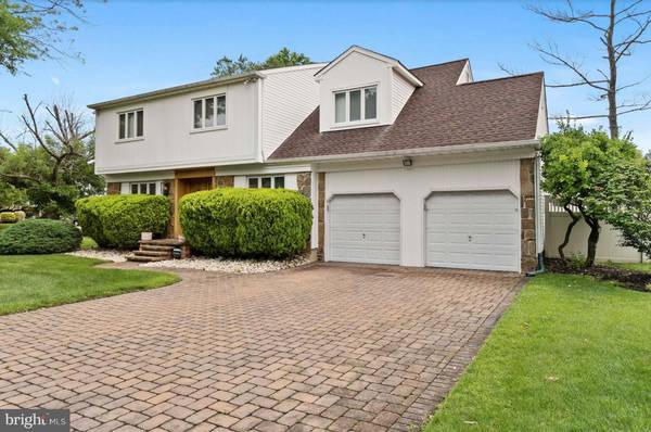 118 WESTBURY CT, Marlton, NJ 08053