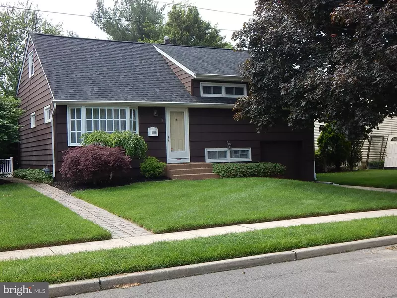 17 BEAUMONT, Hamilton, NJ 08620