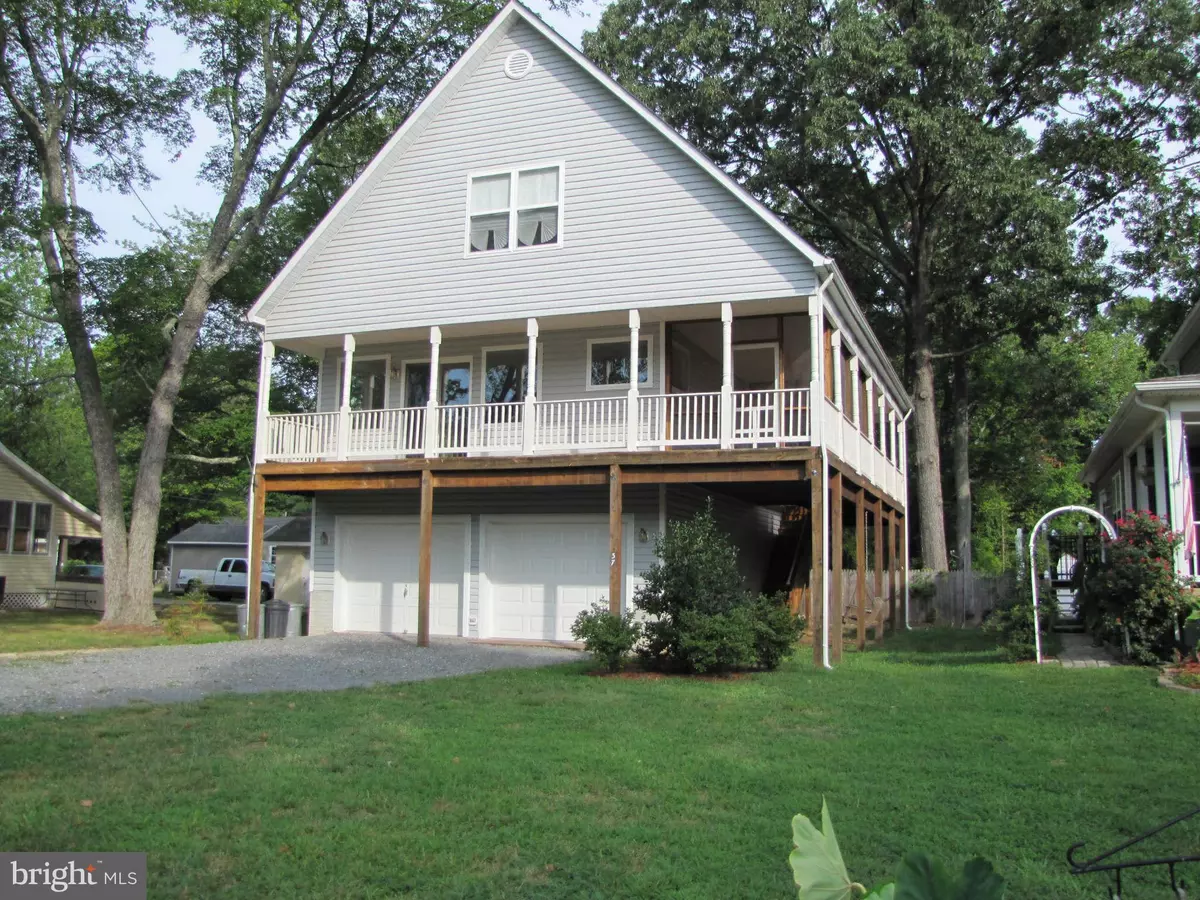 Colonial Beach, VA 22443,37 9TH ST