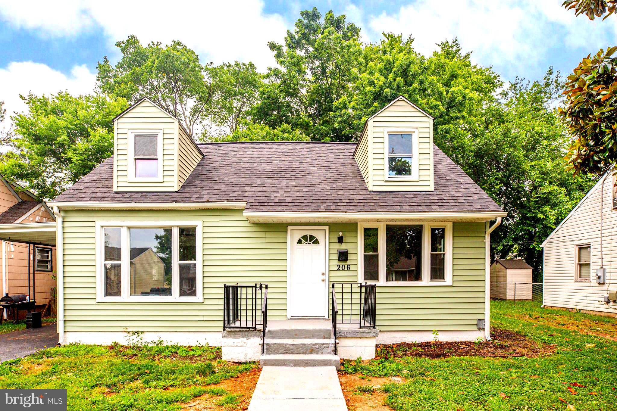 206 COAKLEY ST, Fredericksburg, VA 22401