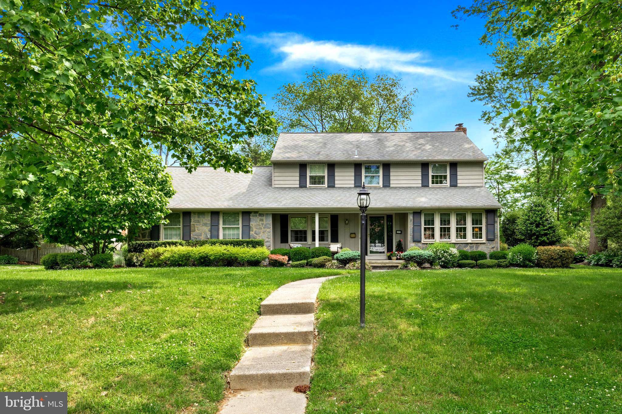 737 STONEHOUSE RD, Moorestown, NJ 08057