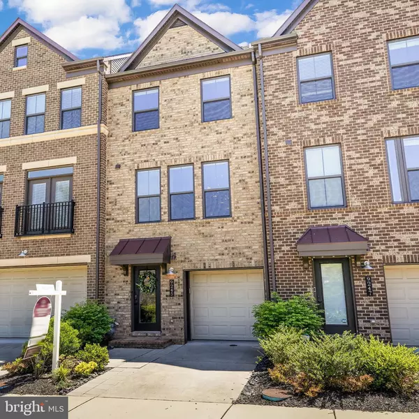 9245 WOOD VIOLET CT, Fairfax, VA 22031