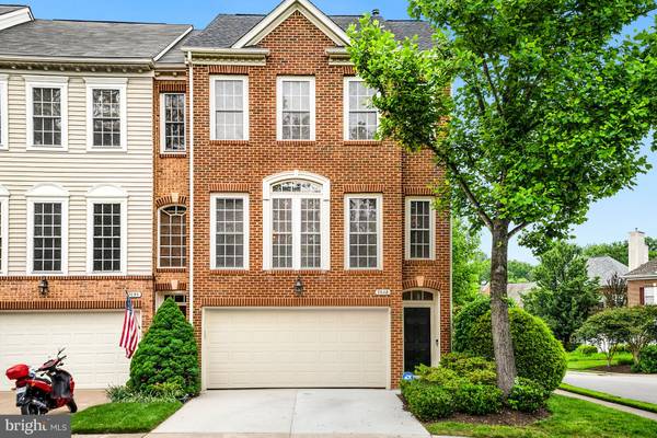 7028 REGIONAL INLET DR, Fort Belvoir, VA 22060