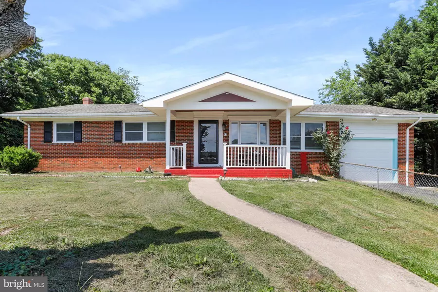 42 CIRCLE ST, Ranson, WV 25438