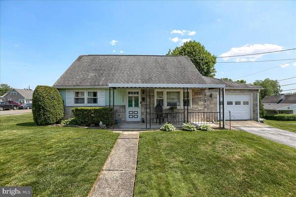 2003 FIRESIDE DR, Bethlehem, PA 18018