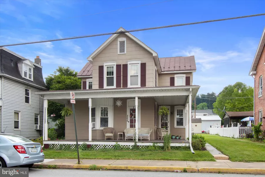 3254 N GEORGE ST, Emigsville, PA 17318