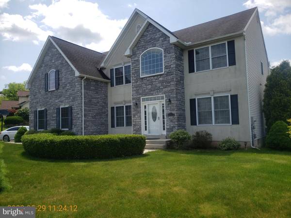 3037 RIDGEVIEW DR, Orwigsburg, PA 17961