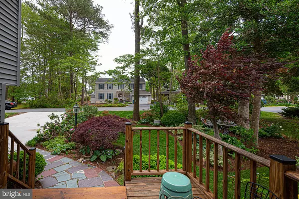 Ocean Pines, MD 21811,7 IVANHOE CT