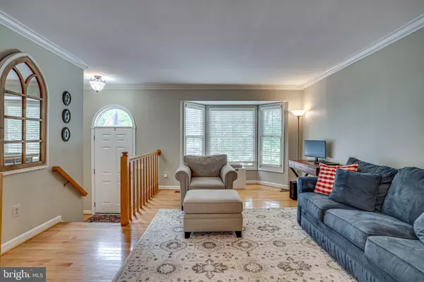 Alexandria, VA 22315,6044 JOUST LN