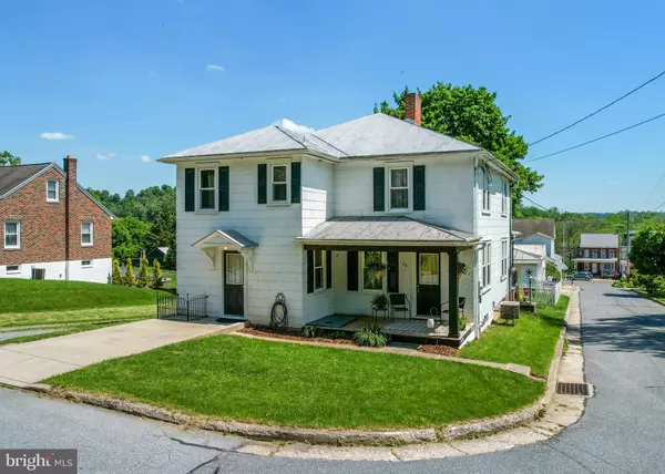 Adamstown, PA 19501,28 N POPLAR ST