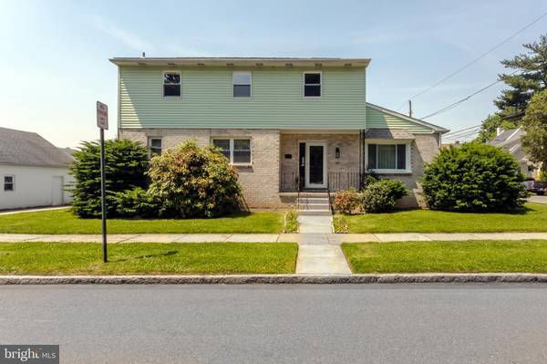 29 STRATHMORE RD, Havertown, PA 19083