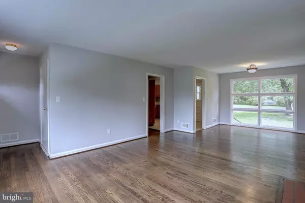 Laurel, MD 20707,16200 DORSET RD