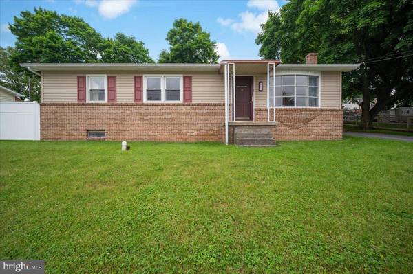 403 N POTOMAC ST, Waynesboro, PA 17268