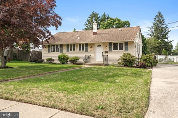 2043 S OLDEN AVE, Hamilton, NJ 08610