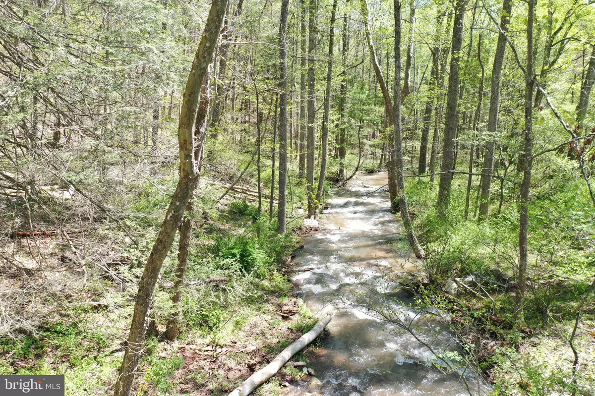 Paw Paw, WV 25434,5520 CRITTON OWL HOLLOW RD