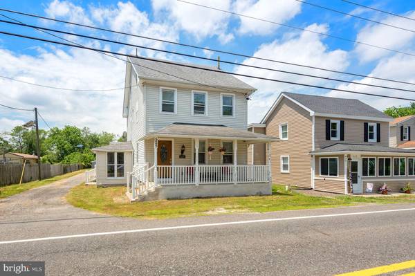 525 RIDGE RD, Southampton, NJ 08088