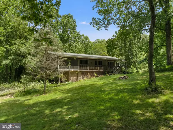 4645 MORGANS BLUFF DR, Marshall, VA 20115