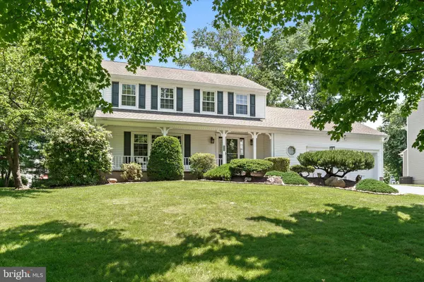 8 COLTS NECK TER, Hamilton, NJ 08620