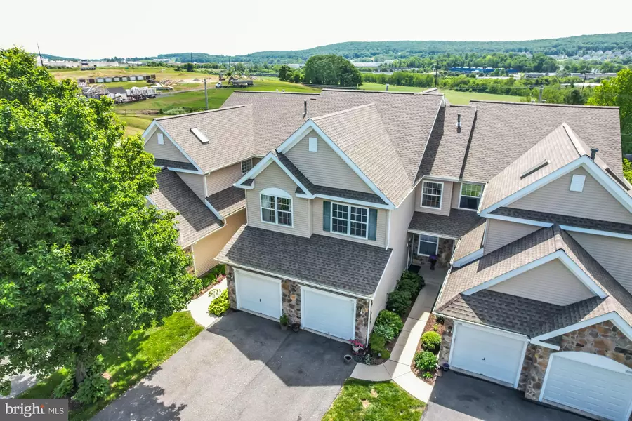 602 COUNTRY LN, Morgantown, PA 19543