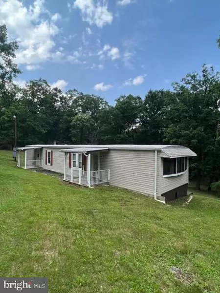 1477 SAWMILL RD, Hedgesville, WV 25427