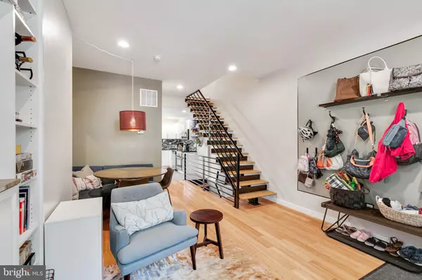 Philadelphia, PA 19130,3028 CAMBRIDGE ST