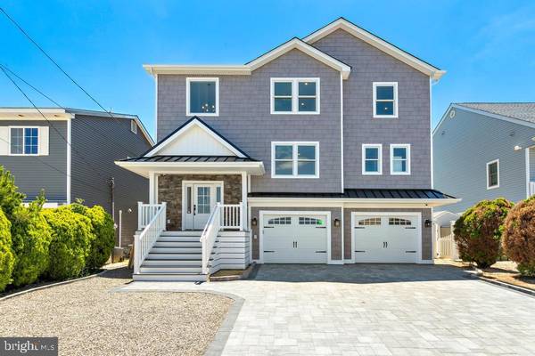 19 MARIN LN, Manahawkin, NJ 08050