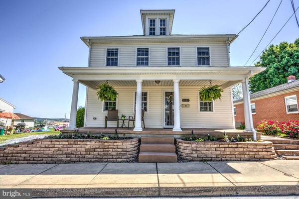 1373 APPLE ST, Ephrata, PA 17522