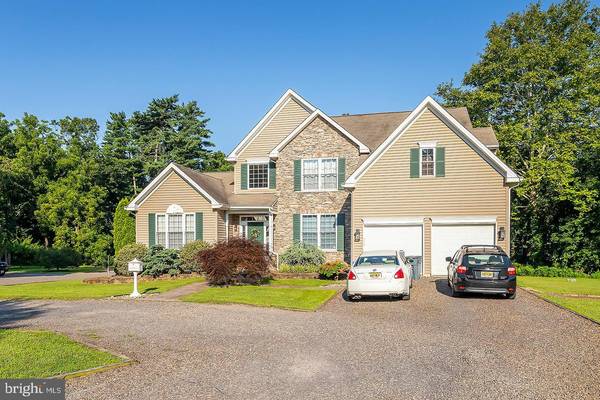 231 W CENTRAL AVE, Blackwood, NJ 08012