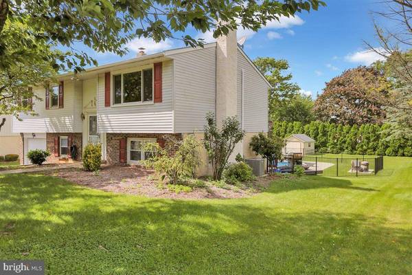 3 CAMBRIDGE CT, Fleetwood, PA 19522