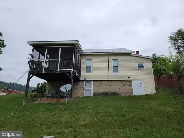 Berkeley Springs, WV 25411,54 DAWSON ST