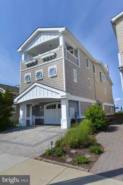 425 W 16TH AVE, North Wildwood, NJ 08260