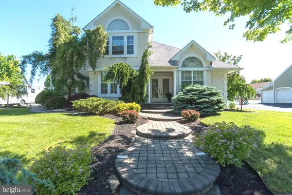 1913 FAIRMOUNT DR, Jamison, PA 18929