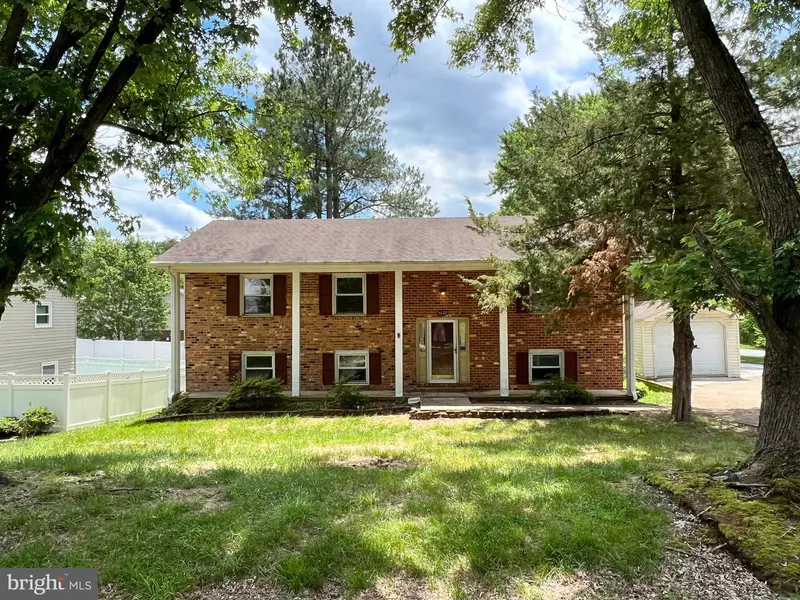 5822 MCKINLEY DR, Fredericksburg, VA 22407