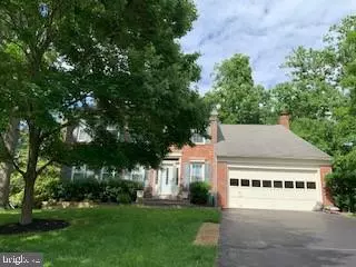 Clifton, VA 20124,6302 BLUESTONE PL