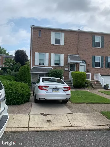 223 LAWNBROOK RD, Philadelphia, PA 19154