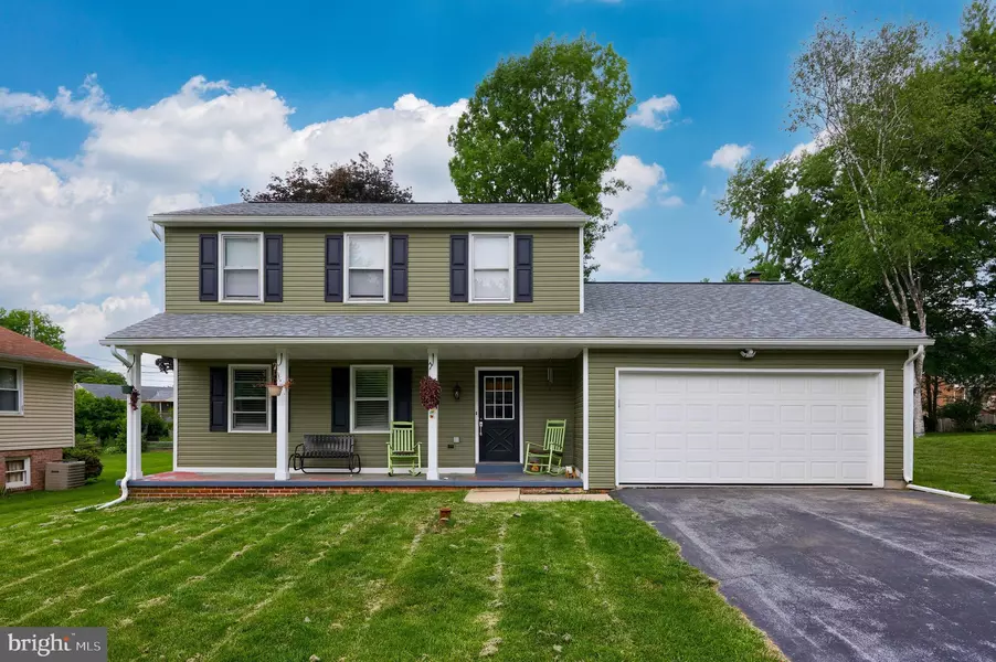 450 ASHFORD DR, Lancaster, PA 17601