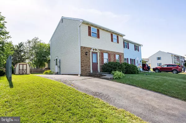 402 COREOPSIS DR, Lancaster, PA 17602