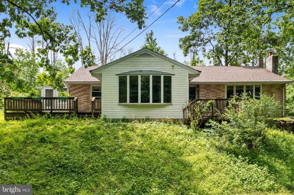 2726 YOST RD, Perkiomenville, PA 18074