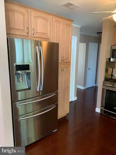 Tuckerton, NJ 08087,116 ONEIDA LAKE DR