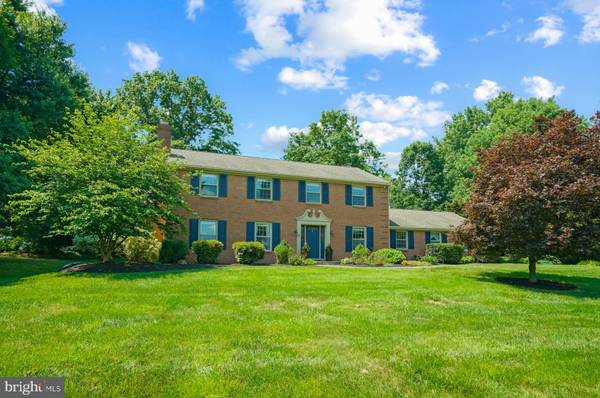 1067 COUNTRY CLUB RD, West Chester, PA 19382