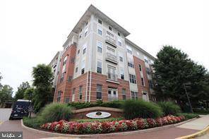 2765 CENTERBORO DR #268, Vienna, VA 22181