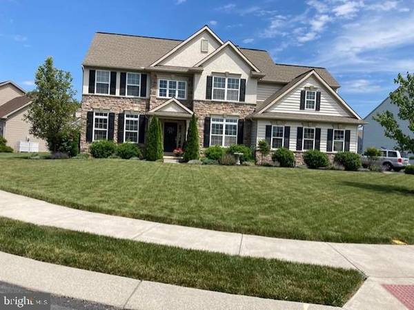 1803 SPARTAN DR, Mechanicsburg, PA 17055