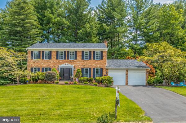 1209 WINTER HUNT RD, Mclean, VA 22102